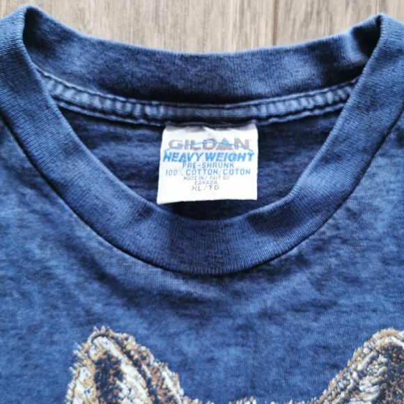 Customized wolf t-shirt with fringe beading - Picture 4 of 6